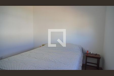 Quarto 1 de casa para alugar com 2 quartos, 60m² em Campo Novo, Porto Alegre