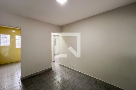 Sala de casa para alugar com 4 quartos, 140m² em Jardim Centenario, Valinhos