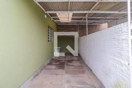 Área Externa de casa para alugar com 2 quartos, 60m² em Medianeira, Porto Alegre