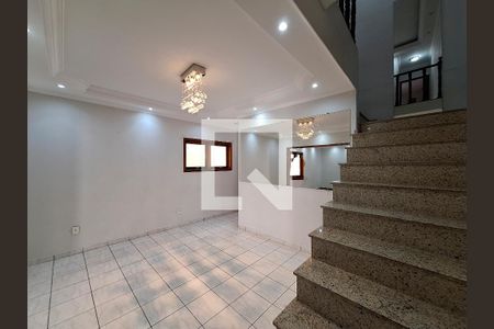 Sala de casa para alugar com 4 quartos, 400m² em Chora Menino, São Paulo