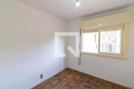 Quarto 1 de apartamento para alugar com 3 quartos, 70m² em Santa Tereza, Porto Alegre