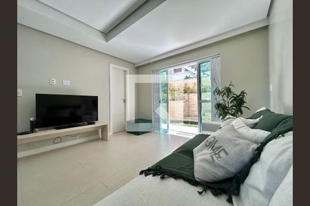 Sala de casa para alugar com 2 quartos, 230m² em Saco dos Limões, Florianópolis