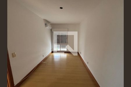 Quarto 1 de apartamento para alugar com 2 quartos, 50m² em Boa Vista, Porto Alegre