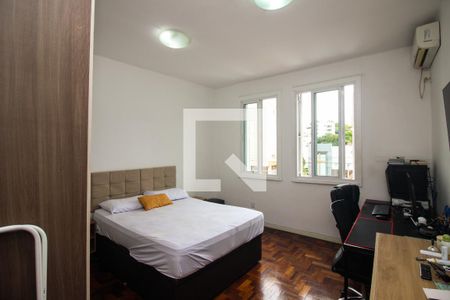 Quarto 1 de apartamento para alugar com 2 quartos, 85m² em Medianeira, Porto Alegre