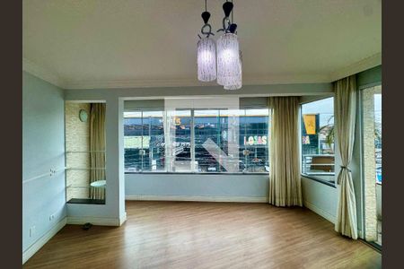 Sala de casa para alugar com 4 quartos, 188m² em Jardim da Mamae, Guarulhos