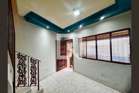 Sala de casa para alugar com 2 quartos, 110m² em Vila Augusta, Guarulhos