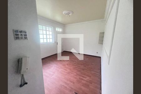 Casa à venda com 4 quartos, 633m² em Fernão Dias, Belo Horizonte