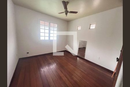 Casa à venda com 4 quartos, 633m² em Fernão Dias, Belo Horizonte