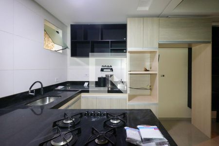 Cozinha de casa para alugar com 1 quarto, 260m² em Nova Gerti, São Caetano do Sul