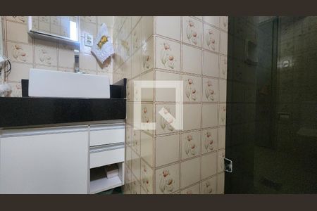 Banheiro de apartamento para alugar com 1 quarto, 57m² em Canela, Salvador