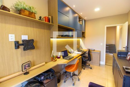 Casa à venda com 3 quartos, 250m² em Camboinhas, Niterói