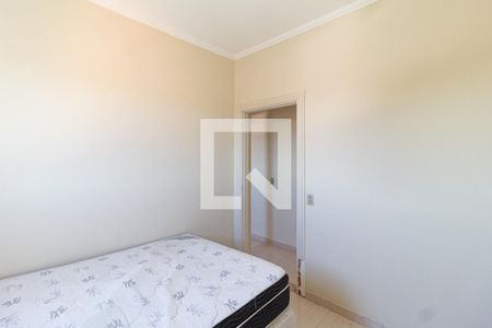 Quarto 1 de apartamento para alugar com 2 quartos, 52m² em Jardim Maria Beatriz, Carapicuíba
