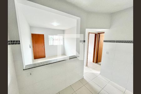 Sala/Cozinha de casa de condomínio para alugar com 1 quarto, 40m² em Parque Peruche, São Paulo