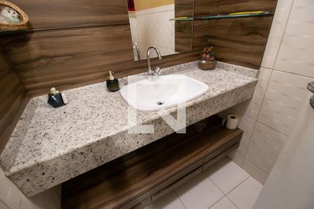 Lavabo de casa para alugar com 3 quartos, 191m² em São Lourenço, Curitiba