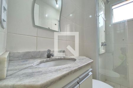 Banheiro de apartamento para alugar com 2 quartos, 60m² em Jardim Santa Eudoxia, Campinas