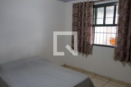 Quarto 2 de casa para alugar com 2 quartos, 60m² em Mutinga, Osasco