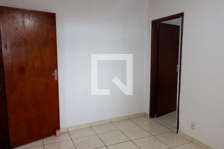 Quarto 1 de casa para alugar com 2 quartos, 60m² em Mutinga, Osasco