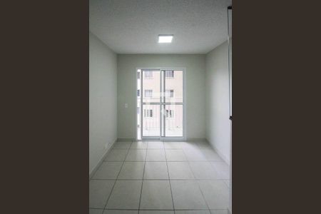 Sala de apartamento para alugar com 2 quartos, 45m² em Vila Ema, São Paulo