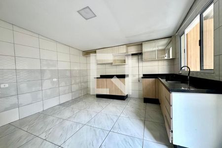 Cozinha e Área de Serviço de casa para alugar com 2 quartos, 60m² em Jardim Palmira, Guarulhos