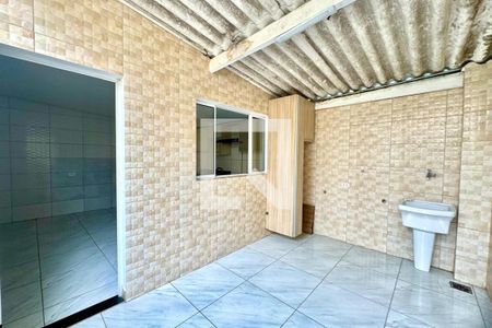 Cozinha e Área de Serviço de casa para alugar com 2 quartos, 60m² em Jardim Palmira, Guarulhos