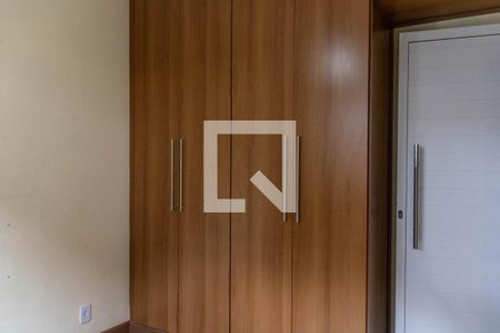 Quarto 1 de apartamento para alugar com 2 quartos, 55m² em Salgado Filho, Belo Horizonte