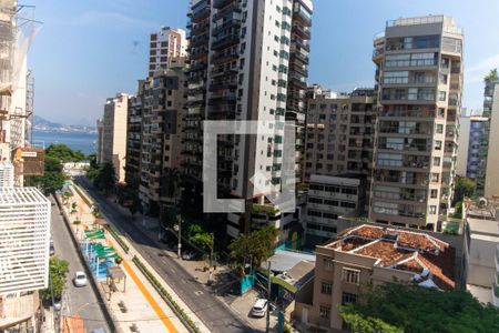 Vista da Sala de apartamento para alugar com 3 quartos, 85m² em Icaraí, Niterói