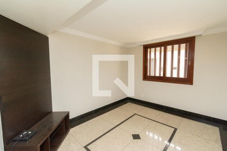 Sala de TV de casa à venda com 3 quartos, 200m² em Conjunto Agua Branca, Contagem