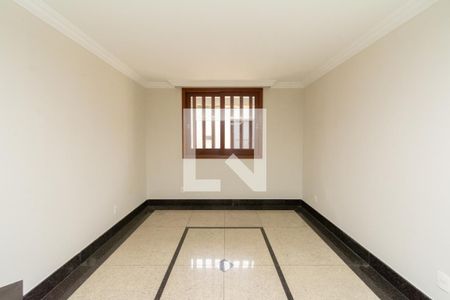 Sala de TV de casa à venda com 3 quartos, 200m² em Conjunto Agua Branca, Contagem