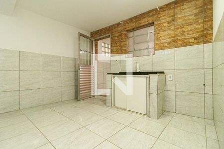Sala e Cozinha de casa para alugar com 1 quarto, 40m² em Parque Casa de Pedra, São Paulo