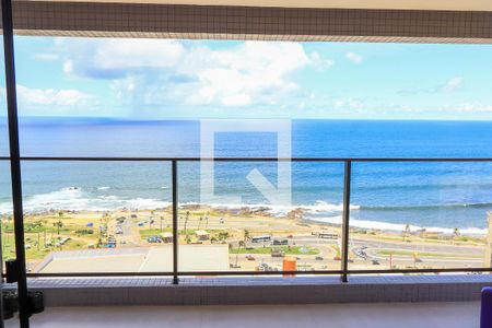 Sala de apartamento para alugar com 2 quartos, 75m² em Costa Azul, Salvador
