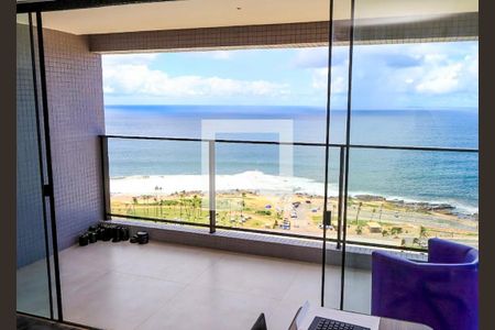 Sala de apartamento para alugar com 2 quartos, 75m² em Costa Azul, Salvador