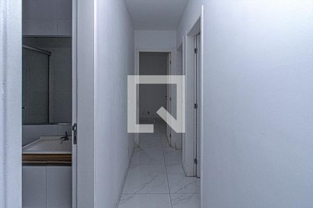 corredor para os cômodos_1 de apartamento para alugar com 3 quartos, 70m² em Jardim Celeste, São Paulo