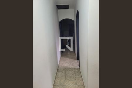 Corredor de casa à venda com 2 quartos, 225m² em Jardim Guarará, Santo André