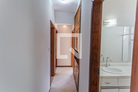 Corredor de apartamento para alugar com 3 quartos, 100m² em Cidade Nova, Belo Horizonte