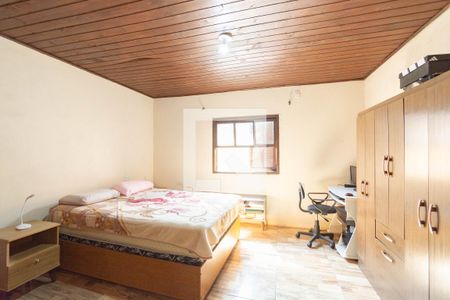 Casa à venda com 2 quartos, 232m² em Rio Branco, Canoas