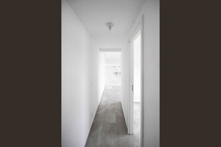 Corredor de apartamento para alugar com 2 quartos, 41m² em Jardim Helian, São Paulo