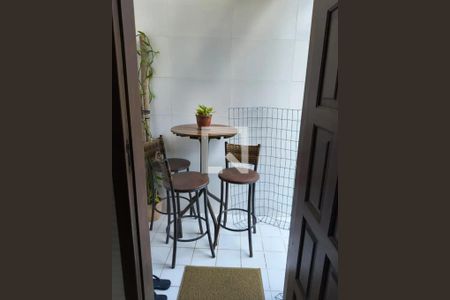 Casa de Condomínio para alugar com 3 quartos, 90m² em Itapuã, Salvador