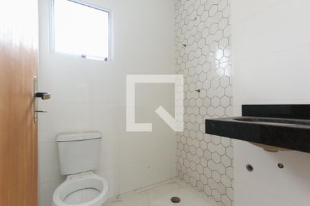 Banheiro da Suíte 1 de casa para alugar com 2 quartos, 88m² em Jardim Sao Vicente, São Paulo