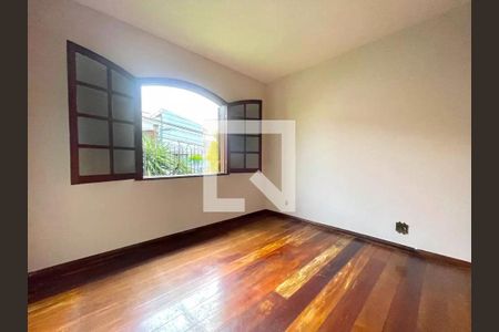 Casa para alugar com 4 quartos, 224m² em Ouro Preto, Belo Horizonte