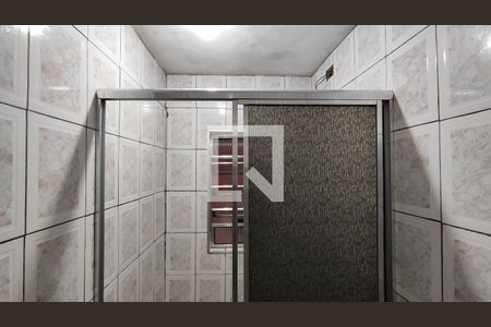 Banheiro de casa para alugar com 1 quarto, 50m² em Jardim Gianetti, São Paulo