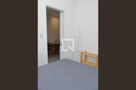 Quarto de apartamento para alugar com 1 quarto, 30m² em Imbuí, Salvador