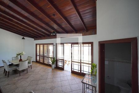 Sala de casa para alugar com 4 quartos, 400m² em Itaguaçu, Florianópolis