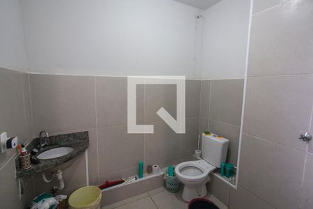 Banheiro da Suite de apartamento para alugar com 2 quartos, 59m² em Morumbi, Uberlândia