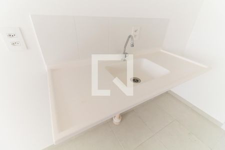 Sala/Cozinha de apartamento para alugar com 2 quartos, 32m² em Guaianases, São Paulo