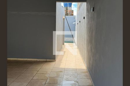 Área externa de casa para alugar com 1 quarto, 78m² em Bernardo Kelner, Nova Iguaçu