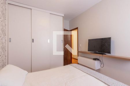 Quarto 3 de apartamento para alugar com 3 quartos, 78m² em Cruzeiro, Belo Horizonte