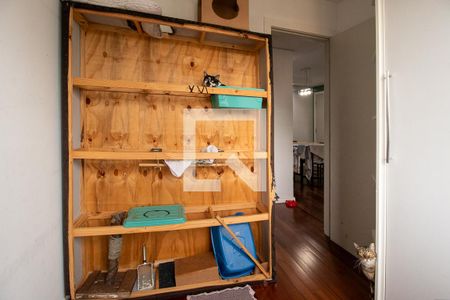 Quarto 1 de apartamento para alugar com 3 quartos, 75m² em Cristo Rei, Curitiba