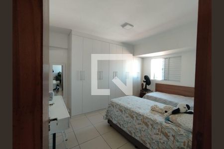Quarto de apartamento para alugar com 2 quartos, 138m² em Parque Senhor do Bonfim, Taubaté