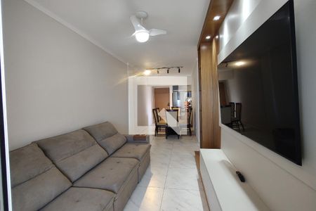 Sala de apartamento para alugar com 2 quartos, 67m² em Vila Caiçara, Praia Grande