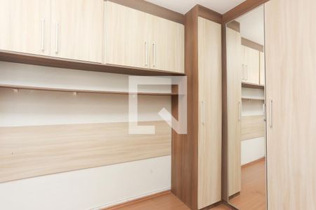 Quarto 1 de apartamento para alugar com 2 quartos, 46m² em Conjunto Residencial José Bonifácio, São Paulo